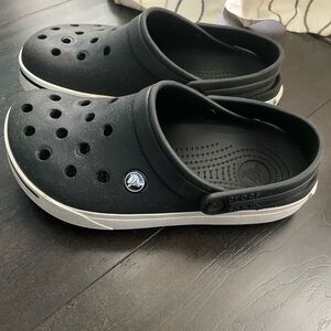 Gray crocs men size 4 - very good condition
